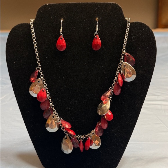 paparazzi Jewelry - Paparazzi Red and Silver Necklace Set